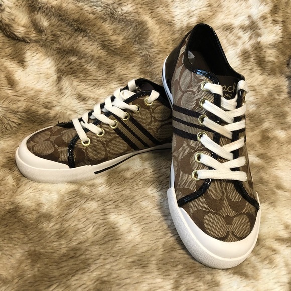 ❤️2/$50❤️ - Picture 1 of 5